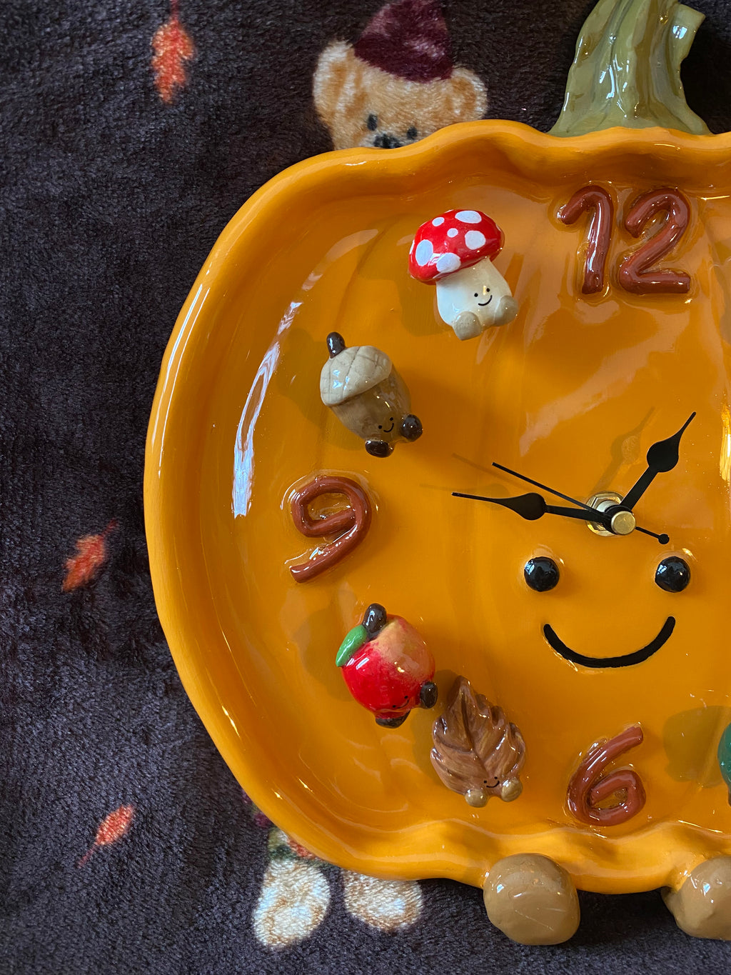 Mr Pumpkin Magnetic Clock