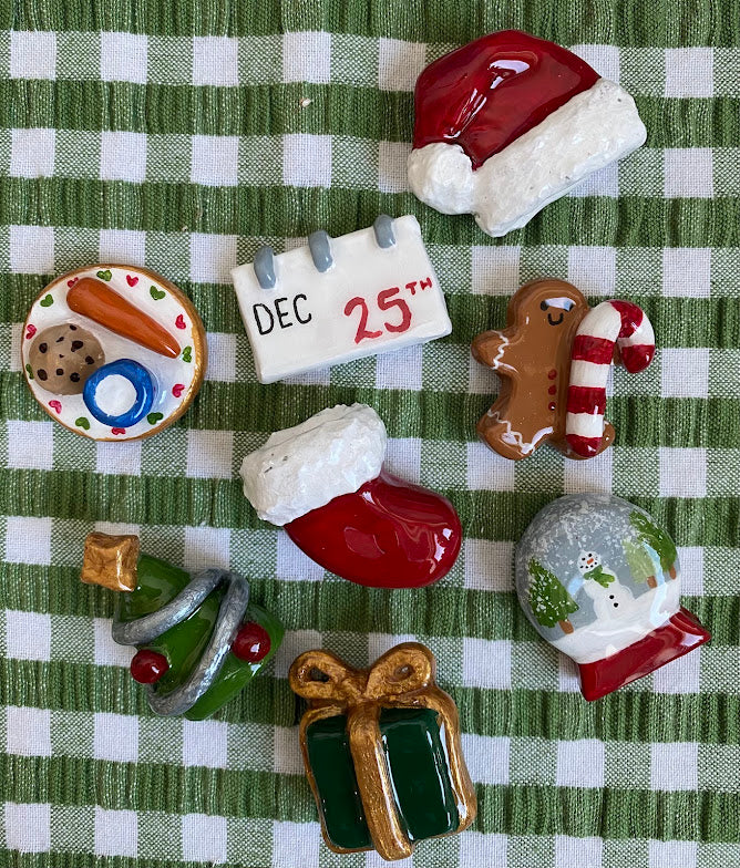 Magnetic Seasonal/Holiday Clock
